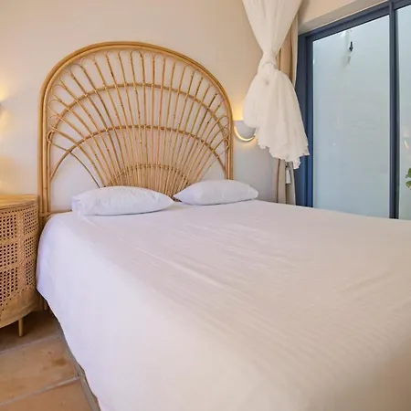 Minea Piscina Privada Vistas Al Mar Апартаменты